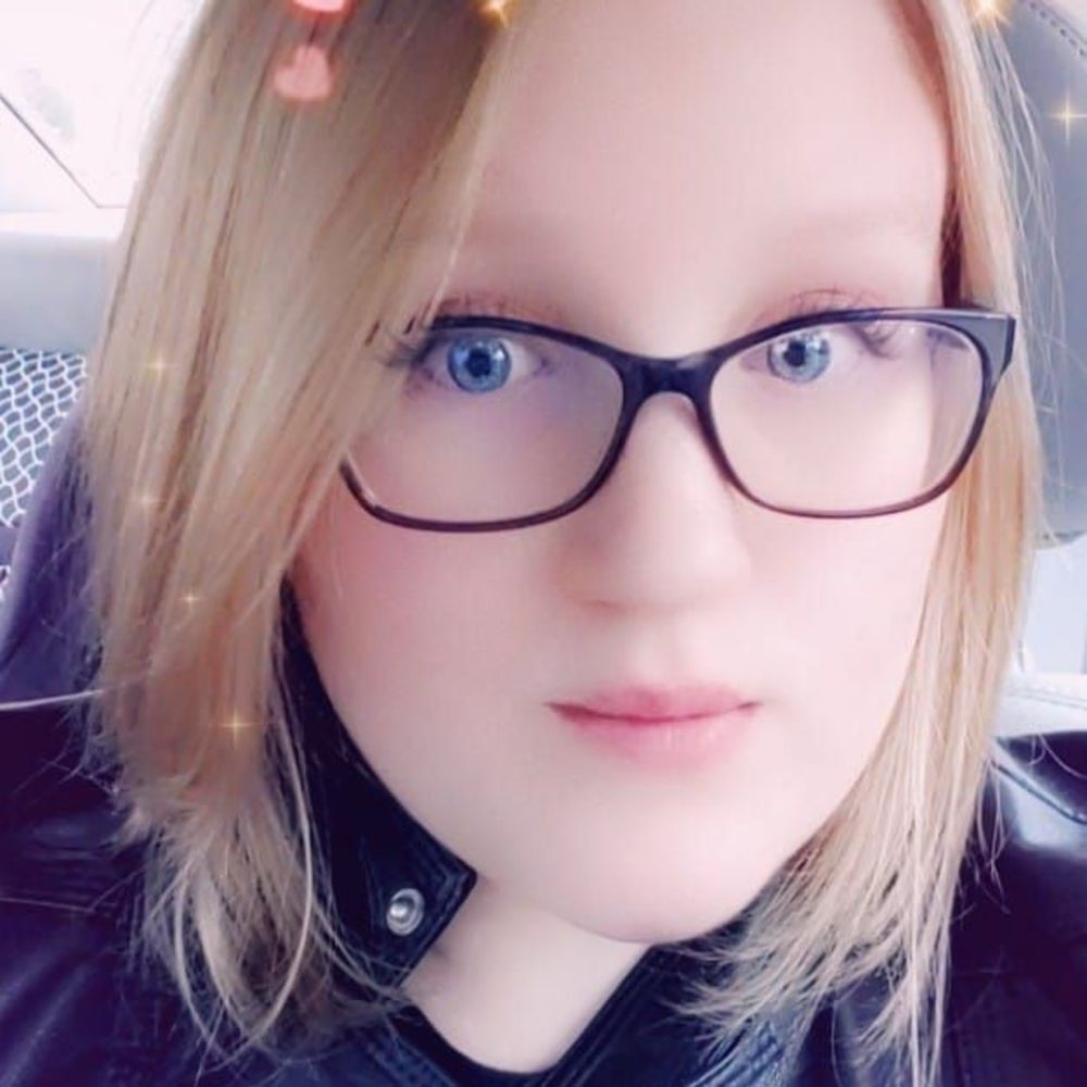 Meet your Posher, Lexa